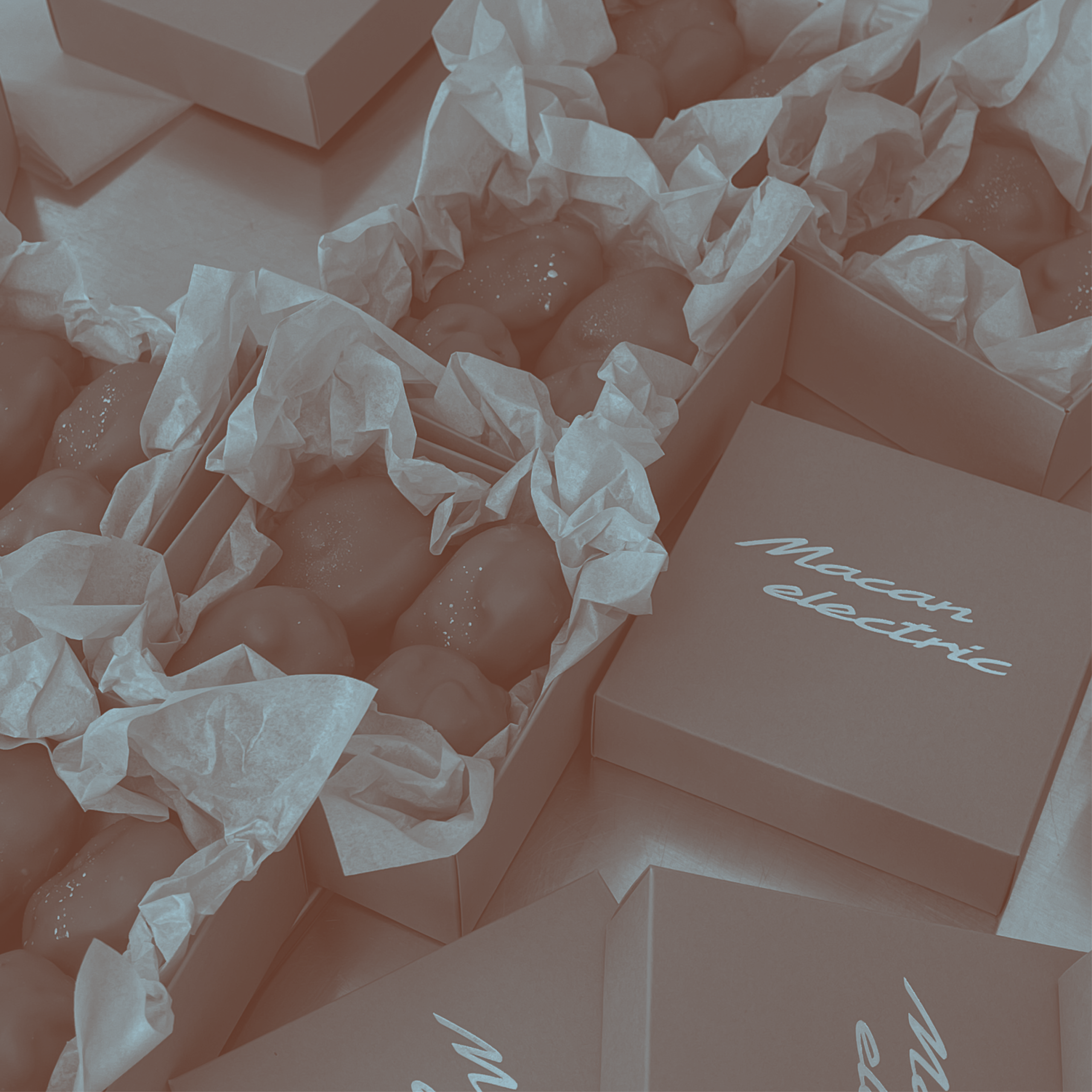 luxuty-story__gift-boxes